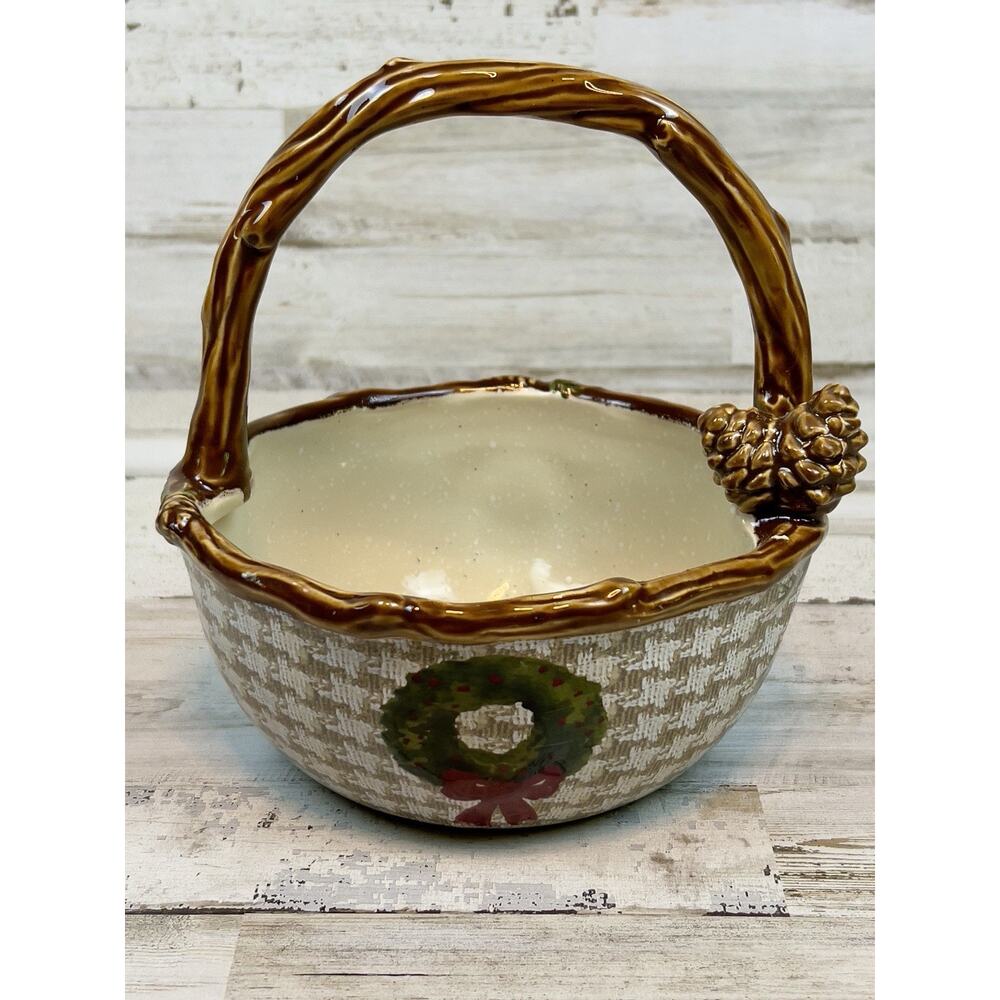 St. Nicholas Square Snow Valley 7" Handpainted Holiday Basket W Wreath Pine Cone